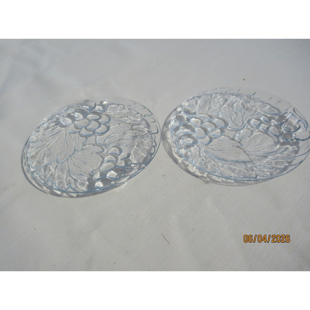 Vintage Clear Pressed Glass Grape Leaf Embossed Dessert Salad Plates Set of 2